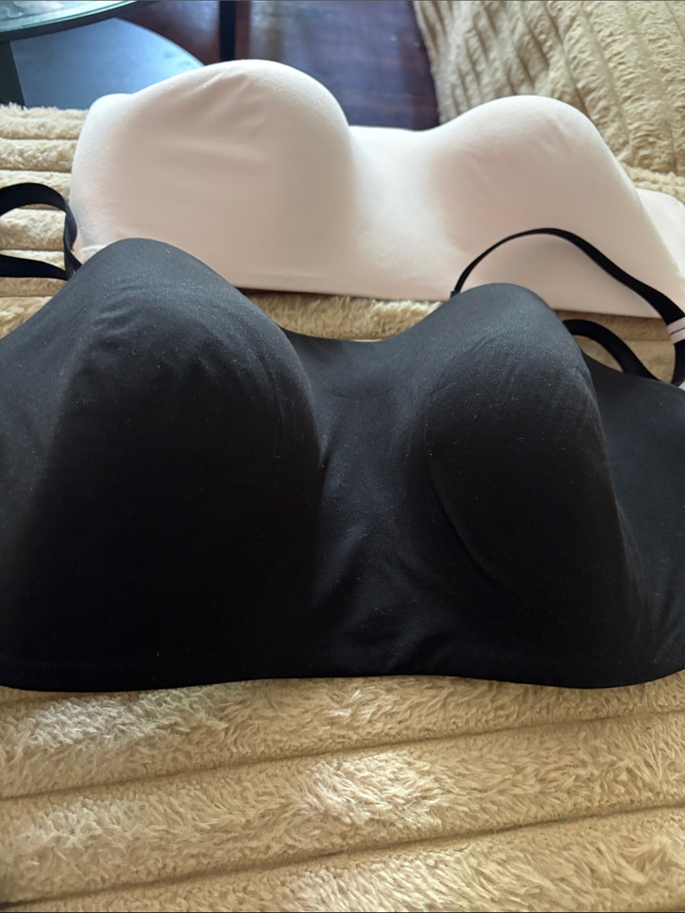 VS . - Picture 3 of 4
